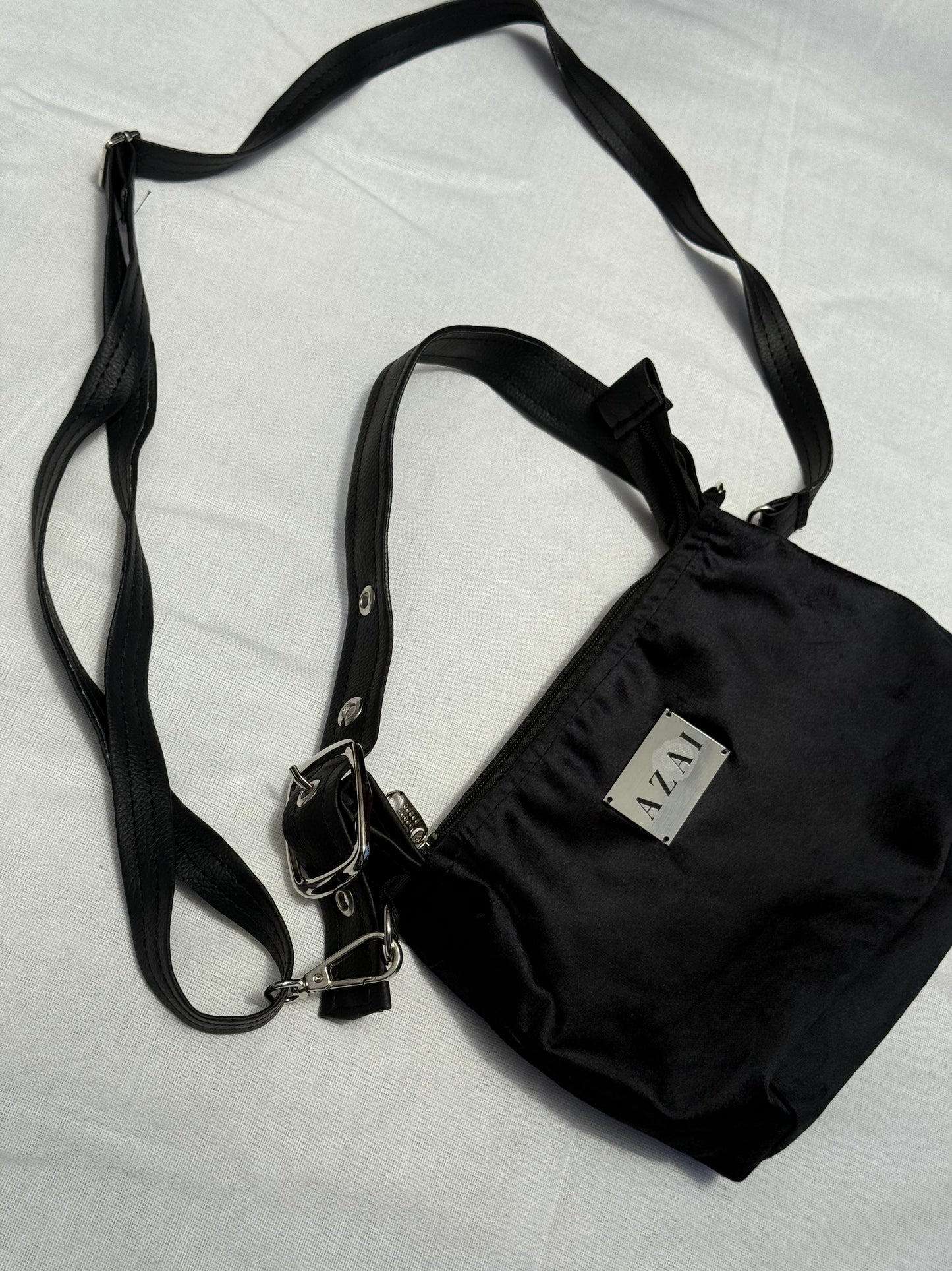 Cartera Mila Negro Felpa
